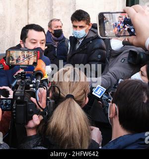 Mauro Scrobogna /LaPresse 18. Februar 2021 Rom, Italien Politik Lega - Salvini Pressestelle auf dem Foto: Der Führer der Lega Matteo Salvini während der üblichen Pressestelle auf der Piazza S. Luigi dei Francesi Stockfoto