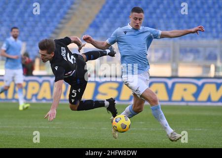 Alfredo Falcone - LaPresse 20/02/2021 Roma (Italien) Sport Soccer Lazio - Sampdoria Italienische Fußball-Meisterschaft Liga A Tim 2020 2021 - Olimpico Stadion von Roma auf dem Bild:adam marusic und adrien silva Stockfoto