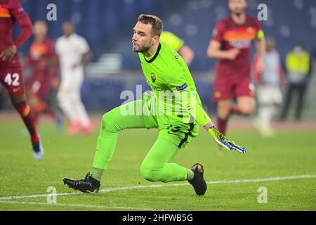 Fabio Rossi/AS Roma/LaPresse 25/02/2021 Rom (Italien) Sport Soccer Roma-Braga Runde von 32 , 2st Teilstrecken - Europa League 2020/2021 - Olympiastadion im Bild: Pau Lopez Stockfoto