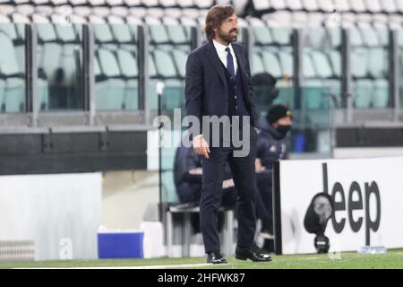 Foto LaPresse - Tano Pecoraro 06 03 2021 Torino - (Italia) Sport Calcio Juventus vs Lazio Campionato di Calcio Serie A Tim 2020/2021 - Stadio 'Allianz Stadium' nella foto: pirlo andrea Foto LaPresse - Tano Pecoraro 06. März 2021 Stadt Turin - (Italien) Sport Soccer Juventus vs Lazio Italienische Fußball-Meisterschaft Liga A Tim 2020/2021 - Allianz Stadion im Bild: pirlo andrea Stockfoto