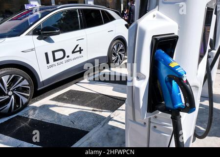 Mauro Scrobogna /LaPresse 11. März 2021&#xa0; Rom, Italien News Einweihung - Enel X Store auf dem Foto: Auf dem Foto: Der ultraschnelle Ladebereich für Elektrofahrzeuge im Corso Francia Stockfoto