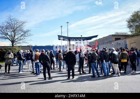 LaPresse - Claudio Furlan 22. März 2021 Mailand (Italien) News Amazon-Mitarbeiter streiken im Lager in der Via Toffetti Stockfoto