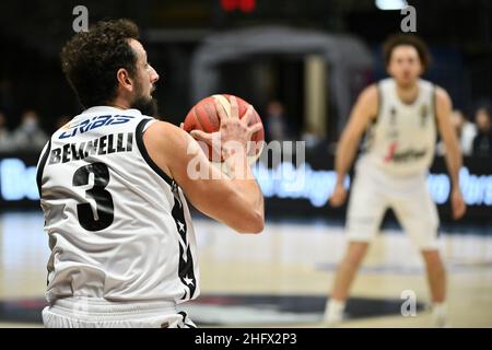 Massimo Paolone/LaPresse 28. März 2021 Bologna, Italien Sportkorb Virtus Bologna vs Fortitudo Bologna - LBA Serie A UnipolSai - Virtus Arena im Bild: Marco Belinelli (Virtus Segafredo Bologna) in Aktion Stockfoto