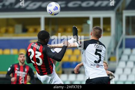 LaPresse - Spada April 10 , 2021 Parma ( Italien ) Sport Soccer A.C. Mailand- Saison 2020-2021 - Serie A Parma vs Mailand im Bild: tomori Stockfoto