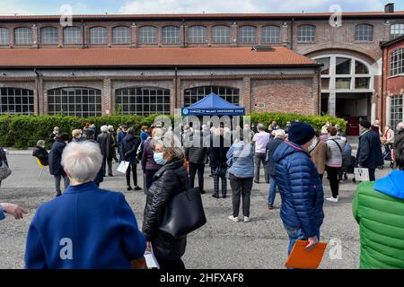 LaPresse - Claudio Furlan April 16 , 2021 Mailand ( Italien ) News Matteo Salvini besucht das Impfzentrum der Fabbrica del Vapore Stockfoto