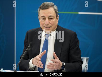 Roberto Monaldo / LaPresse 16-04-2021 Rom (Italien) Pressekonferenz des Premierministers Mario Draghi im Bild Mario Draghi Stockfoto