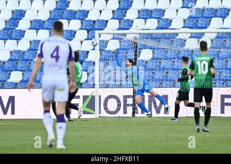 Massimo Paolone/LaPresse 17. April 2021 Reggio Emilia, Italien Sportfußball Sassuolo vs Fiorentina - Italienische Fußballmeisterschaft Liga A Tim 2020/2021 - Mapei Stadion im Bild: Giacomo Bonaventura (ACF Fiorentina) Tor 0-1 Stockfoto