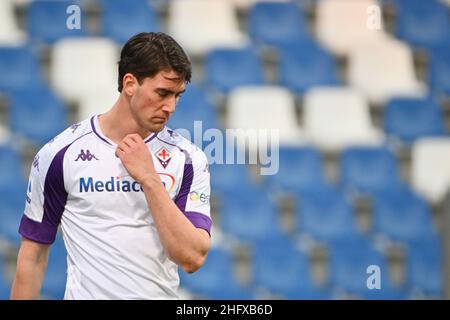 Massimo Paolone/LaPresse 17. April 2021 Reggio Emilia, Italien Sportfußball Sassuolo vs Fiorentina - Italienische Fußballmeisterschaft Liga A Tim 2020/2021 - Mapei Stadion im Bild: Dusan Vlahovic (ACF Fiorentina) mit Kopf nach unten Stockfoto