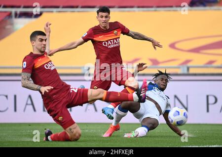 Foto Alfredo Falcone - LaPresse22/04/2021 Roma ( Italia)Sport CalcioRoma - AtalantaCampionato di Calcio Serie A Tim 2020 2021 - Stadio Olimpico di RomaNella foto:duvan zapataFoto Alfredo Falcone - LaPresse22/04/2021 Roma (Italien)Sport SoccerRoma - AtalantaItalienische Fußball-Liga A Tim 2020 2021 - Olimpico Stadion von Romain das Bild:duvan zapata Stockfoto