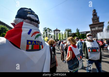 LaPresse - Claudio Furlan 25. April 2021 - Mailand (Italien) Demonstration des Befreiungstages auf der Piazza Castello Stockfoto