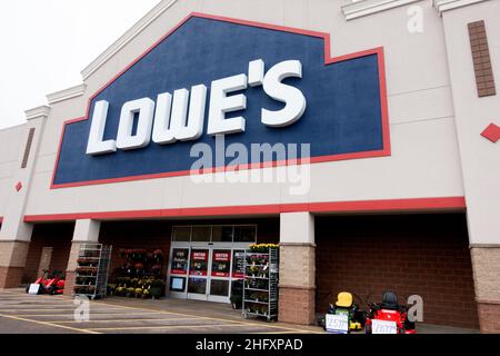 Lowe's Building Home Improvement Supply Store. St. Paul Minnesota, USA Stockfoto