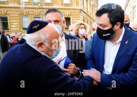 Mauro Scrobogna /LaPresse 12. Mai 2021 Rom, Italien Nachrichten Jüdische Gemeinde - Solidaritätsdemonstration mit Israel auf dem Foto: Matteo Salvini Lega während der von der Jüdischen Gemeinde Rom im Portico d’Ottavia in Solidarität mit dem Staat Israel geförderten Demonstration Stockfoto