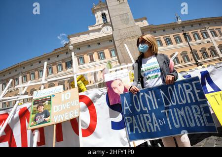 Mauro Scrobogna /LaPresse 13. Mai 2021&#xa0; Rom, Italien Nachrichten ILVA - Urteil des Staatsrats auf dem Foto: Bürger von Taranto warten vor der Abgeordnetenkammer auf das Urteil des Staatsrats auf den Antrag, den heißen Bereich der Anlage zu schließen Stockfoto