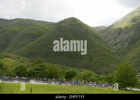 Fabio Ferrari/LaPresse 13. Mai 2021 Italien Sport Radfahren Giro d'Italia 2021 - Ausgabe 104th - Etappe 6 - von der Grotte di Frasassi bis Ascoli Piceno im Bild: Ein Moment der Bühne Stockfoto