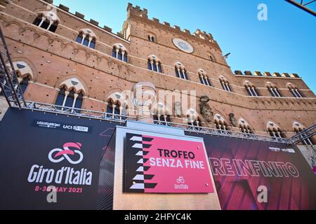 Massimo Paolone/LaPresse 20. Mai 2021 Italien Sport Radfahren Giro d'Italia 2021 - Ausgabe 104th - Etappe 12 - von Siena nach Bagno di Romagna im Bild: Trofeo senza fein Stockfoto