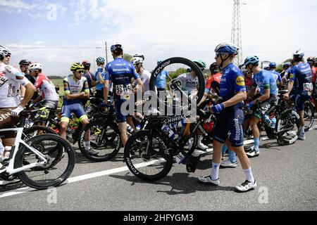 Marco Alpozzi/LaPresse 23. Mai 2021 Italien Sport Cycling Giro d'Italia 2021 - Ausgabe 104th - Etappe 15 - von Grado nach Gorizia im Bild: Unterbrechung des Rennens Stockfoto