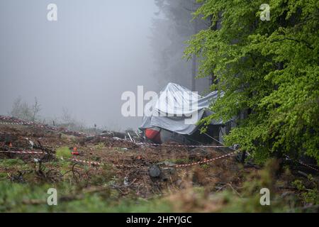 Foto Piero Cruciatti / LaPresse24/05/2021 Stresa, ItalienCronacaPiemonte, incidente funivia Stresa-Mottarone: il day afterNella foto: la zona dell&#X2019;incidente della funivia Foto Piero Cruciatti / LaPresseMai 24, 2021 Stresa, ItalienNachrichtenItalien unter Schock, als 14 Menschen bei einem Seilbahnunfall in der Nähe des MaggioreesAuf dem Foto: Der Unfall Stockfoto