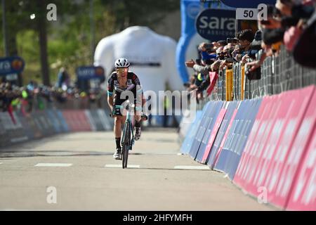 Massimo Paolone/LaPresse 26. Mai 2021 Italien Sport Cycling Giro d'Italia 2021 - Ausgabe 104th - Etappe 17 - von Canazei bis Sega Di Ala im Bild: YATES Simon Philip (GBR) (TEAM BIKEEXCHANGE) Stockfoto