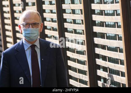 Mauro Scrobogna /LaPresse 28. Mai 2021  Rom, Italien Politics Limes - Volumenpräsentation "das Dreieck ja: Rom Paris Berlin, wo wir alles spielen" auf dem Foto: PD-Sekretär Enrico Letta Stockfoto