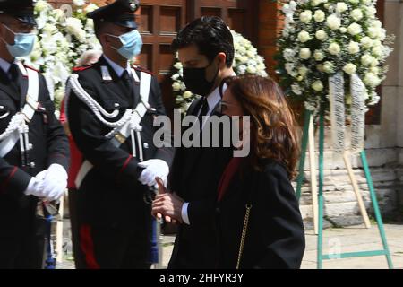 Foto Mairo Cinquetti - LaPresse 29 05 2021 Milano cronaca A Milano l'ultimo saluto a Carla Fracci nella chiesa di San Marco Nella Foto : Roberto Bolle Foto Mairo Cinquetti - LaPresse 29. Mai 2021 Mailand - Italien News Beerdigung von Carla Fracci in San Marco Churc in Mailand im Bild: Roberto Bolle Stockfoto