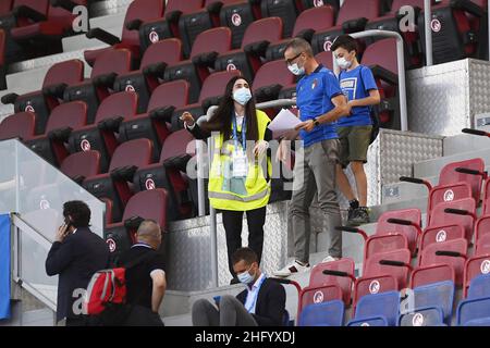 LaPresse - Fabio Ferrari 04. Juni 2021 Bologna, Italien Sportfußball Italien gegen Tschechien - Freundschaftsspiel - ‘Dall'Ara' Stadion von Bologna. Im Bild: Unterstützer Stockfoto