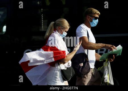 Cecilia Fabiano/ LaPresse Juli 03 , 2021 Roma (Italien) News : Englische Fußballfans im Olympiastadion zum Fußballspiel gegen die Ukraine im Pic : Kontrollpunkt für grünen Pass Stockfoto