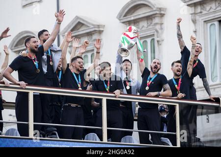 Roberto Monaldo / LaPresse 12-07-2021 Rom (Italien) die Europameisterschaft-Nationalmannschaft begrüßt die Fans in der Stadt im Bild den Bus der italienischen Nationalmannschaft Stockfoto