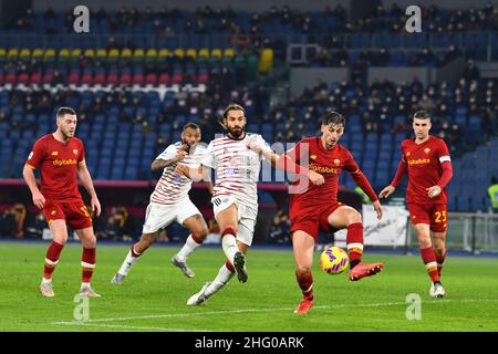 Rom, Italien. 16th Januar 2022. Marash Kumbulla von A.S. Roma während des 22th. Tages der Serie A Meisterschaft zwischen A.S. Roma und Cagliari Calcio am 16th. Januar 2022 im Stadio Olimpico in Rom, Italien. (Bild: © Domenico Cippitelli/Pacific Press via ZUMA Press Wire) Stockfoto