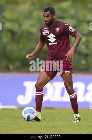 Foto LaPresse - Fabio Ferrari 24 Luglio 2021 Santa Cristina Valgardena ( Italia ) Sport ESCLUSIVA TURIN FC Turin FC - Ritiro pre-campionato stagione 2021-2022 - Turin FC vs Brixen - gara amichevole. Nella foto: Djidji Photo LaPresse - Fabio Ferrari 24. Juli 2021 Santa Cristina Valgardena ( Italien ) Sport EXCLUSIVE TURIN FC Turin FC - Vorsaison Rückzug für die Saison 2021-2022 - Turin FC vs Brixen - Freundschaftsspiel. Im Bild:Djidji Stockfoto