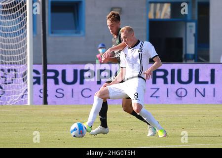 Antonio Ros/LaPresse 13. August 2021. Lignano Sabbiadoro (UD) Italien - Guido Teghil Stadion Sportfußball Pordenone vs Spezia - Italienischer Pokal 2021/2022 im Bild: VIKTOR KOVALENKO Stockfoto