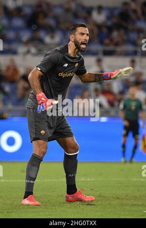 Fabrizio Corraetti / LaPresse 14st. August 2021 Rom, Italien Sportfußball AS Roma vs Raja Club Athletic - Pre-Season Friendly 2021/2022 - Olympiastadion im Bild: Rui Patricio von AS Roma Stockfoto