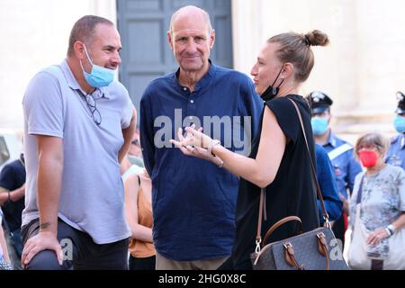 Mauro Scrobogna /LaPresse August 17, 2021&#xa0; Rom, Italien Nachrichten Beerdigung von Gianfranco D'Angelo auf dem Foto: Beerdigung des Schauspielers Gianfranco D&#X2019;Angelo in der Kirche der Künstler auf der Piazza del Popolo Stockfoto