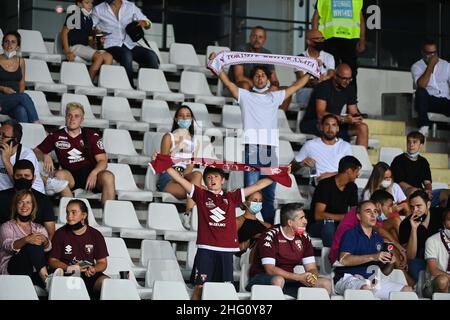 Marco Alpozzi/LaPresse 21. August 2021 Turin, Italien Sportfußball EXKLUSIV TURIN FC Torino vs Atalanta - Italienische Fußballmeisterschaft Liga A Tim 2021/2022 - Olimpico Grande Torino Stadion. Im Bild: Unterstützer Stockfoto