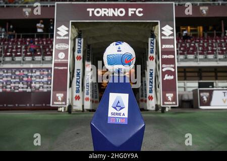 Marco Alpozzi/LaPresse 21. August 2021 Turin, Italien Sportfußball EXKLUSIV TURIN FC Torino vs Atalanta - Italienische Fußballmeisterschaft Liga A Tim 2021/2022 - Olimpico Grande Torino Stadion. Im Bild: Ball Stockfoto