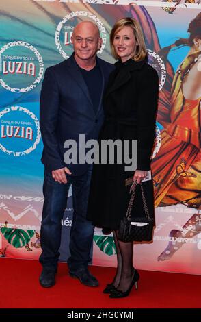 London, Großbritannien. 13th Januar 2022. Ross Kemp und Renee O'Brien kamen zur Press Night von „LUZIA“ des Cirque du Soleil in der Royal Albert Hall in London an. (Foto von Brett Cove/SOPA Images/Sipa USA) Quelle: SIPA USA/Alamy Live News Stockfoto