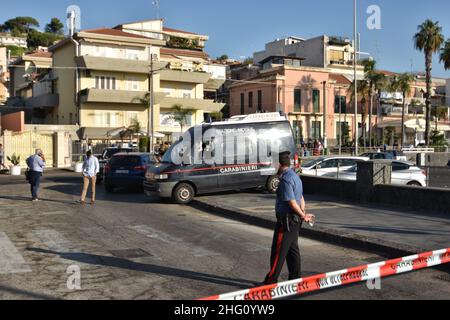 Andrea Di Grazia/LaPresse 23-8-2021 News Acitrezza (IT) Feminizid in Acitrezza, 26-jährige Vanessa Zappall&#XE0; tot geschossen: Ex-Freund gesucht Stockfoto