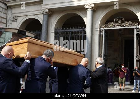 Foto Cecilia Fabiano/ LaPresse 23 Agosto 2021 Roma (Italia) Cronaca : Funerali di Nicoletta Orsomando presso la Basilica di Santa Maria in Trastevere Nella Foto : la cerimonia Foto Cecilia Fabiano/ LaPresse August 23 , 2021 Roma (Italien) News : Nicoletta Orsomando Beerdigung im Pic : die Zeremonie Stockfoto