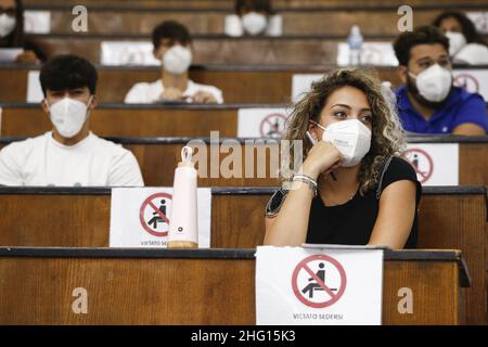 Cecilia Fabiano/ LaPresse September 03 , 2021 Rome (Italy) News : Tests des Zugangs zu Studiengängen in Medizin im Pic : Studenten an der Universität Sapienza Foto Cecilia Fabiano/ LaPresse 03 Settembre 2021 Roma (Italia) Cronaca : Prove d&#X2019;Accesso ai corsi di laurea in Medicina Nella Foto : gli studenti effettuano le prove all&#X2019;universit&#XE0; La Sapienza Foto Cecilia Fabiano/ LaPresse September 03 , 2021 Rome (Italy) News : Tests des Zugangs zu Studiengängen in Medizin im Pic : Studenten an der Universität Sapienza Stockfoto