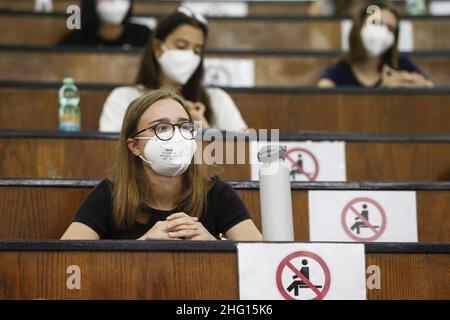 Cecilia Fabiano/ LaPresse September 03 , 2021 Rome (Italy) News : Tests des Zugangs zu Studiengängen in Medizin im Pic : Studenten an der Universität Sapienza Foto Cecilia Fabiano/ LaPresse 03 Settembre 2021 Roma (Italia) Cronaca : Prove d&#X2019;Accesso ai corsi di laurea in Medicina Nella Foto : gli studenti effettuano le prove all&#X2019;universit&#XE0; La Sapienza Foto Cecilia Fabiano/ LaPresse September 03 , 2021 Rome (Italy) News : Tests des Zugangs zu Studiengängen in Medizin im Pic : Studenten an der Universität Sapienza Stockfoto