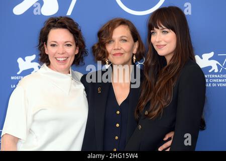 Gian Mattia D'Alberto - LaPresse 2021-09-03 Venice 78th Venice International Film Festival 'The Lost Daughter'Photocall auf dem Foto: Olivia Colman, Maggie Gyllenhaal und Dakota Johnson Stockfoto