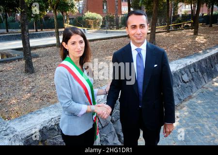 Mauro Scrobogna /LaPresse September 14, 2021&#xa0; Rom, Italien Nachrichten Farnesina - Einweihung der 'Viale dei Giusti della Farnesina' auf dem Foto der Bürgermeister von Rom Virginia Raggi, der Außenminister Luigi Di Maio Stockfoto