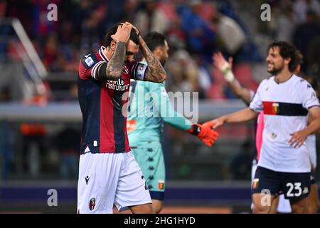 Massimo Paolone/LaPresse 21. September 2021 Bologna, Italien Sportfußball Bologna gegen Genua - Italienische Fußballmeisterschaft Liga A Tim 2021/2022 - Renato Dall'Ara Stadion im Bild: Roberto Soriano (Bologna F.C.) ist am Ende des Spiels verzweifelt Stockfoto