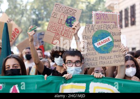 Roberto Monaldo / LaPresse 24-09-2021 Rom (Italien) Freitag für die Zukunft - globaler Klimaschlag im Bild Ein Moment der Demonstration Stockfoto