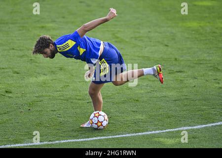 LaPresse - Fabio Ferrari 28. September 2021 Turin, Italien Sportfußball Sitzungstraining des FC Juventus vor dem Spiel Juventus FC gegen Chelsea - UEFA Champions League 2021/2022 - Gruppenphase - Gruppe H - 2/6 - Allianz Stadium. Im Bild:Locatelli Stockfoto