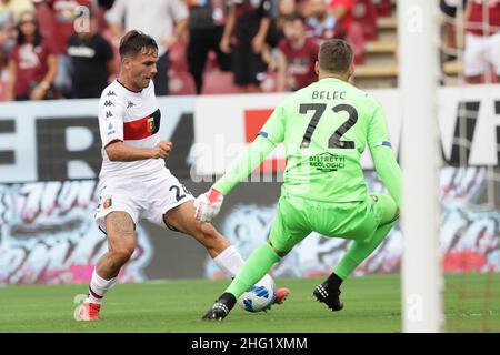 Alessandro Garofalo/LaPresse 02. Oktober 2021 Salerno, Italien Sportfußball Salernitana vs Genua - Italienische Fußballmeisterschaft Liga A 2021/2022 - Arechi Stadion. Im Bild: Flavio Bianchi (FC Genua); Stockfoto