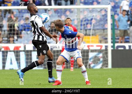 Foto Tano Pecoraro/LaPresse 03 Ottobre 2021 - Genua, Italia Sport, CalcioSampdoria vs Udinese - Campionato italiano di calcio Serie A Tim 2021/2022 - Stadio Luigi FerrarisNella foto: silva, betoPhoto Tano Pecoraro/LaPresse 03. Oktober 2021 - Genua, Italien Sport, Fußball Sampdoria vs Udinese - Italienische Serie A Fußballmeisterschaft 2021/2022 - Luigi Ferraris StadiumAuf dem Foto: silva, beto Stockfoto