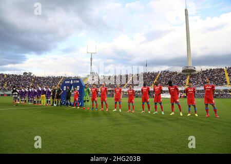 Foto Alfredo Falcone / LaPresse 03 Ottobre 2021 Firenzone, Italia Sport Calcio Fiorentina - Napoli - Campionato di Calcio Serie A 2021/2022 - Stadio Artemio Franchi di Firenzone Nella foto: le Due Squadre schierate Foto Alfredo Falcone / LaPresse 03. Oktober 2021 Florenz, Italien Sport Soccer Fiorentina - Neapel - Italienische Fußball-Liga A 2021/2022 - Artemio Franchi Stadion von Florenz im Bild: Stockfoto