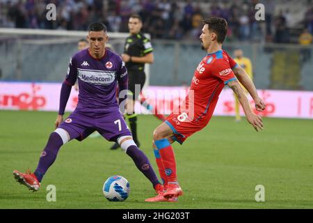 Foto Alfredo Falcone / LaPresse 03 Ottobre 2021 Firenzone, Italia Sport Calcio Fiorentina - Napoli - Campionato di Calcio Serie A 2021/2022 - Stadio Artemio Franchi di Firenzone Nella foto: mario rui callejon Foto Alfredo Falcone / LaPresse 03. Oktober 2021 Florenz, Italien Sport Soccer Fiorentina - Neapel - Italienische Fußball-Liga A 2021/2022 - Artemio Franchi Stadion von Florenz im Bild: mario rui callejon Stockfoto