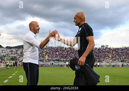 Foto Alfredo Falcone / LaPresse 03 Ottobre 2021 Firenzone, Italia Sport Calcio Fiorentina - Napoli - Campionato di Calcio Serie A 2021/2022 - Stadio Artemio Franchi di Firenzone Nella foto: vincenzo italiano luciano spalletti Foto Alfredo Falcone / LaPresse 03. Oktober 2021 Florenz, Italien Sport Soccer Fiorentina - Napoli - Italienische Fußballmeisterschaft Liga A 2021/2022 - Artemio Franchi Stadion von Florenz im Bild: vincenzo italiano luciano spalletti Stockfoto