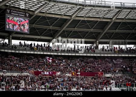 LaPresse - Fabio Ferrari 02. Oktober 2021 Turin, Italien Sportfußball EXKLUSIV TURIN FC Turin FC vs Juventus FC - Italienische Fußballmeisterschaft League A Tim 2021/2022 - "Olimpico Grande Torino" Stadion. Im Bild:Fans Stockfoto